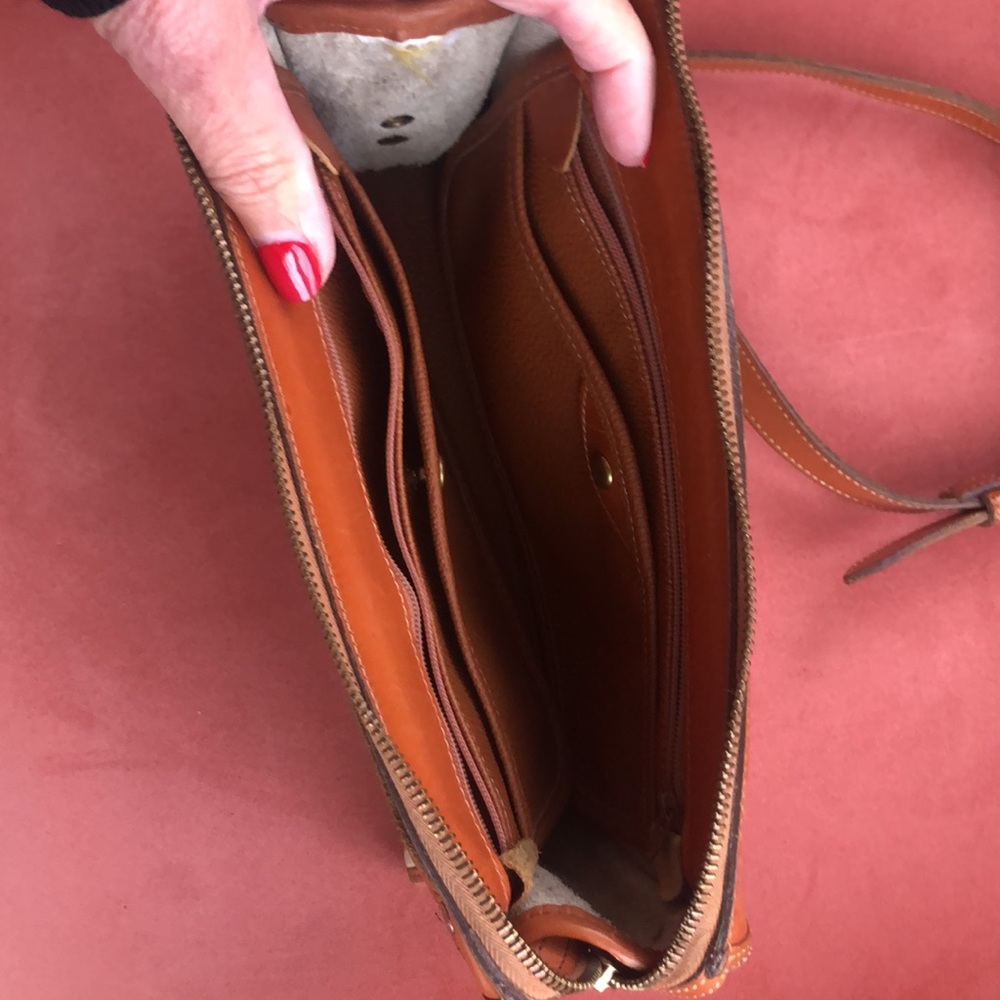 Vintage Dooney & Bourke Handbag Genuine Leather - Picture 5 of 9